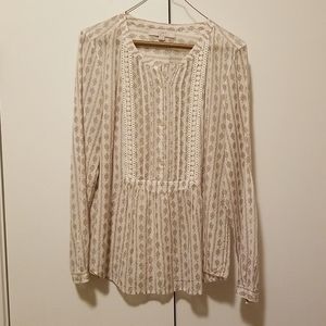 Lightweight longsleeve blouse